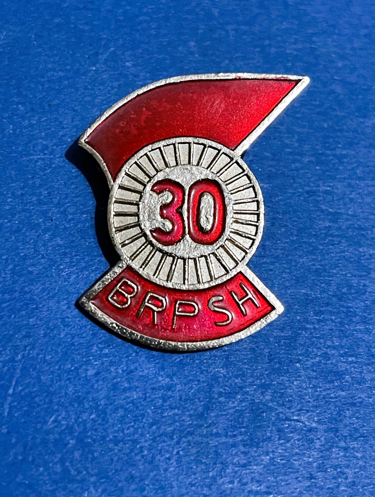 Albania 30th Anniversary BRPSH Pin Medal – Socialist Period 1975-1990 Vintage Co