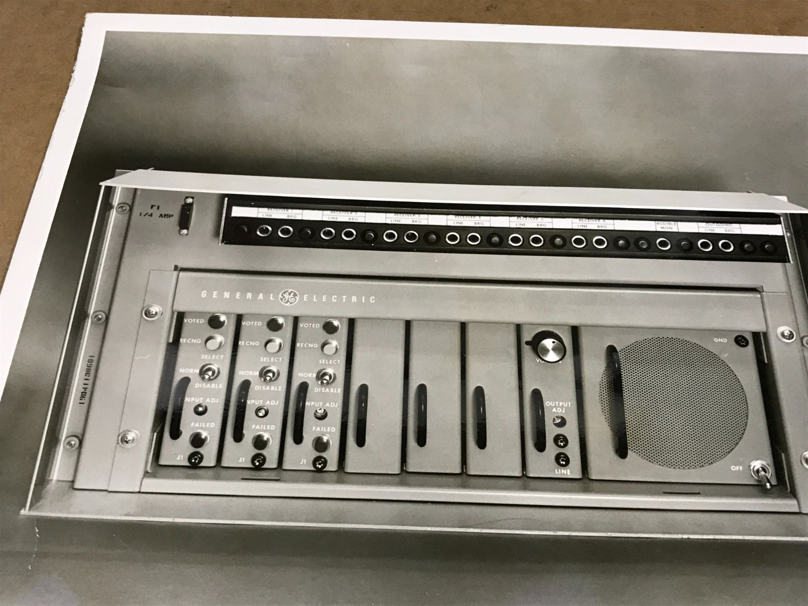 Vintage General Electric 6-Receiver Amplifier Photograph – 8″ x 10″