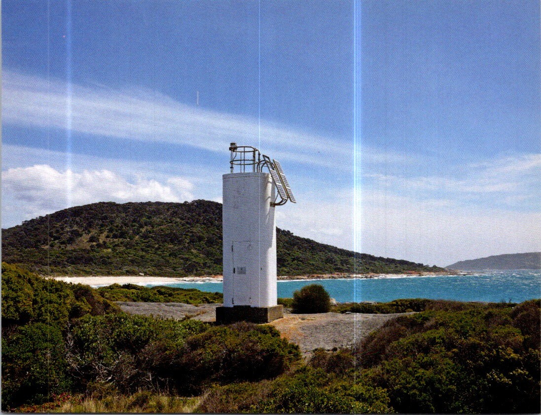 (2555) 25-4-2026 – Australia – TAS – Holloway Point Lighthouse (Flinders Island)