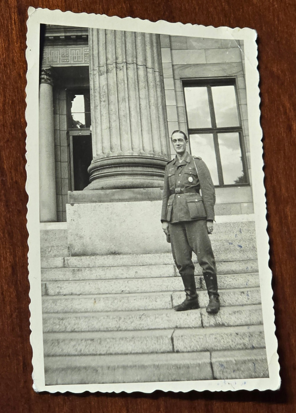 WEHRMACHT SOLDIER w GENERAL ASSAULT BADGE WW2 WWII German Wartime Military photo