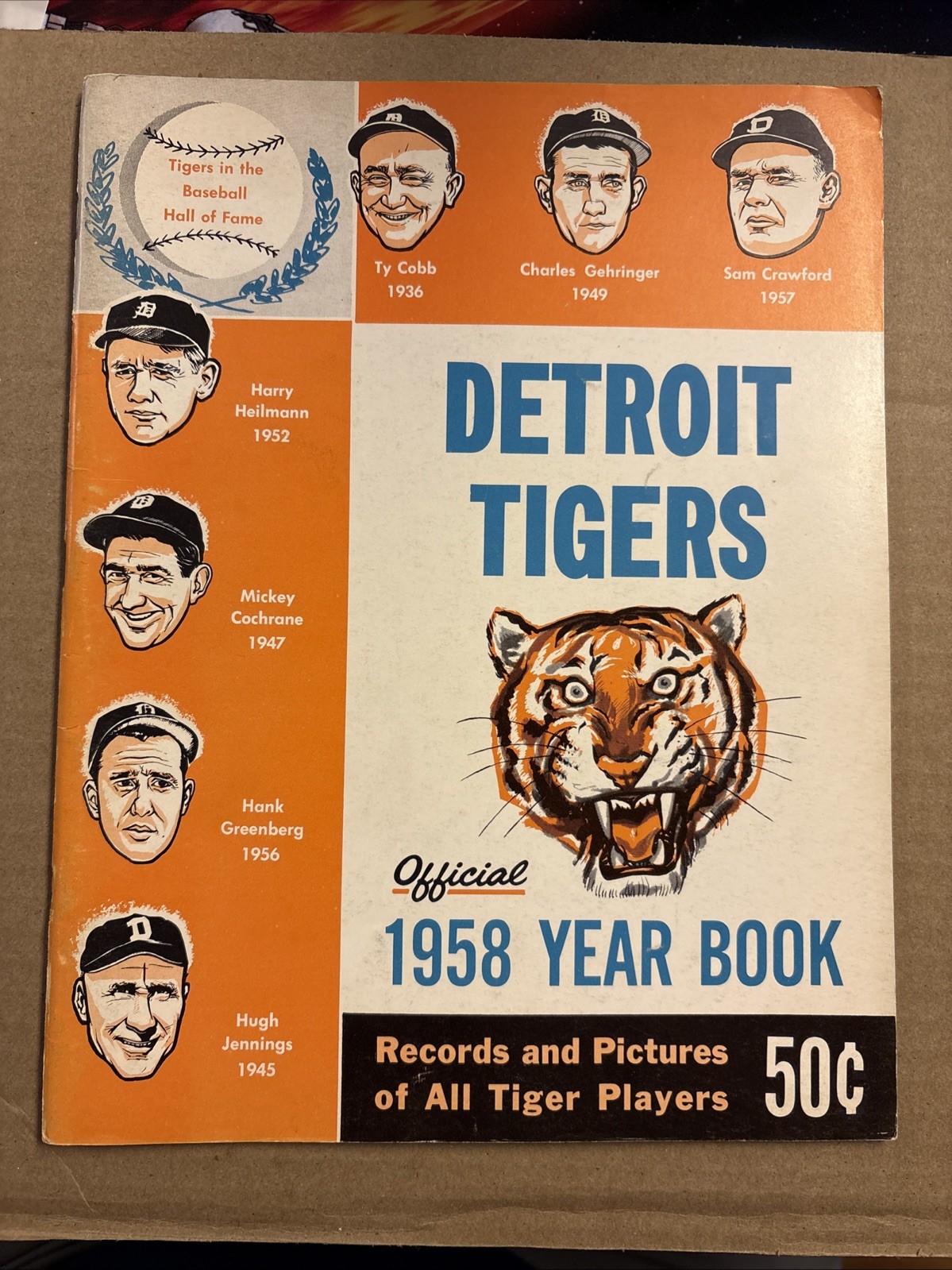 1958 Detroit Tigers baseball Official Yearbook em/nm+.