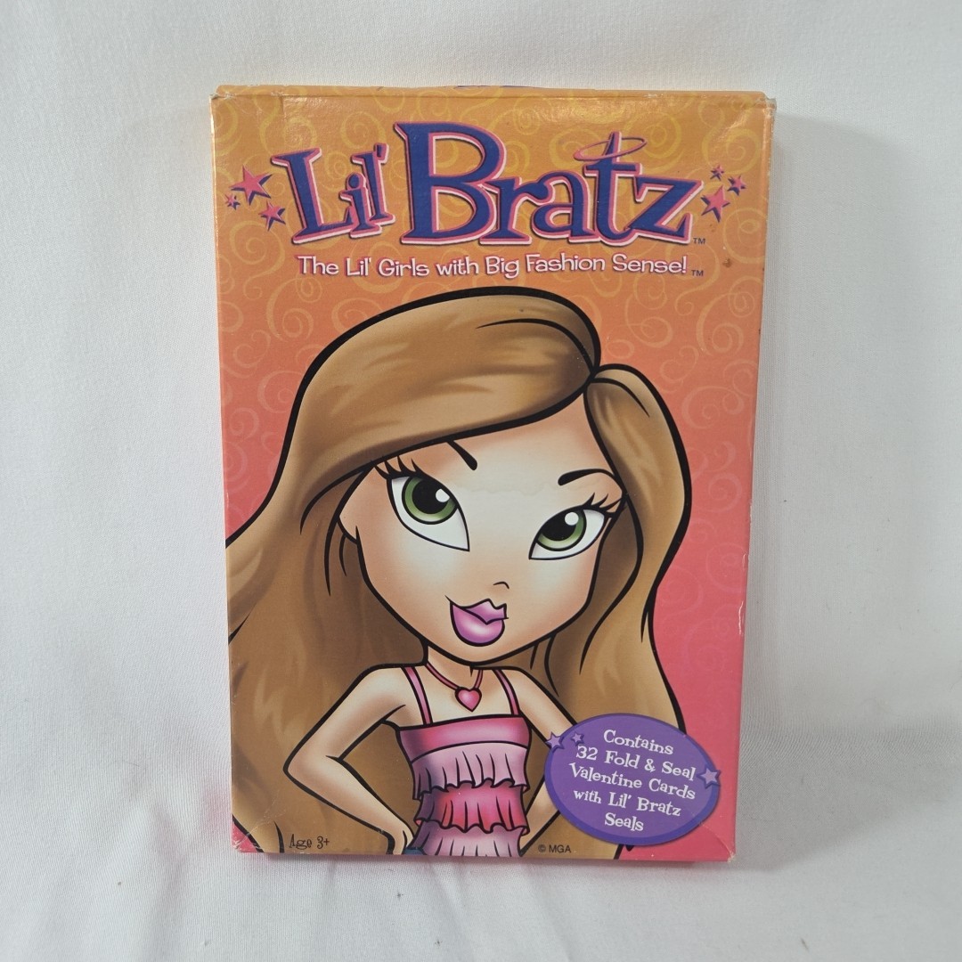 LIL BRATZ 32 VALENTINES CARDS. New And Sealed Ephemera MGA USA MADE Early 2000s