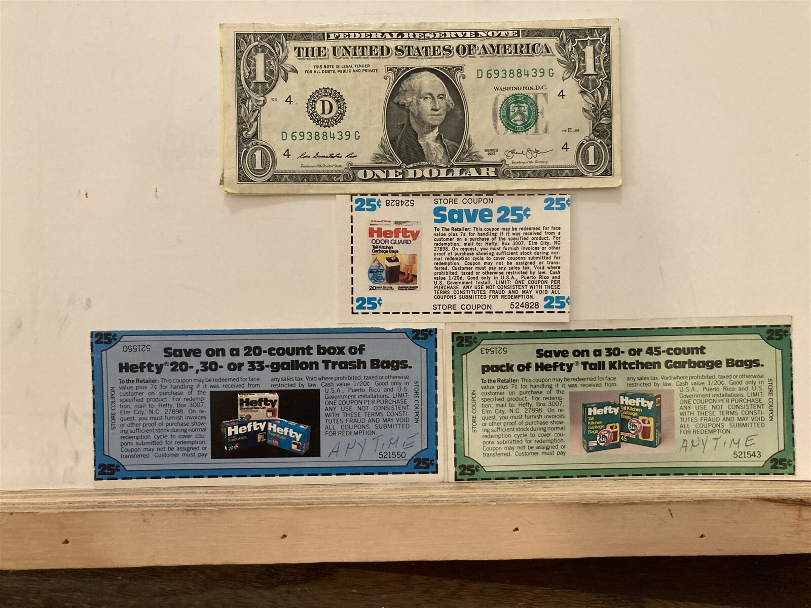 1982 1983 Hefty Garbage Can Bags Expired Manufacturer Coupons