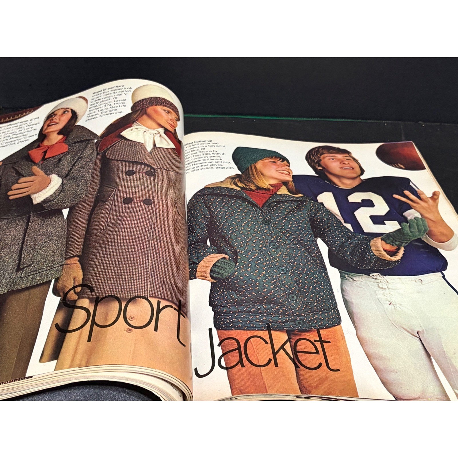 Seventeen Magazine August 1974 Back-to-School Issue w/ JCPenney Catalog Insert