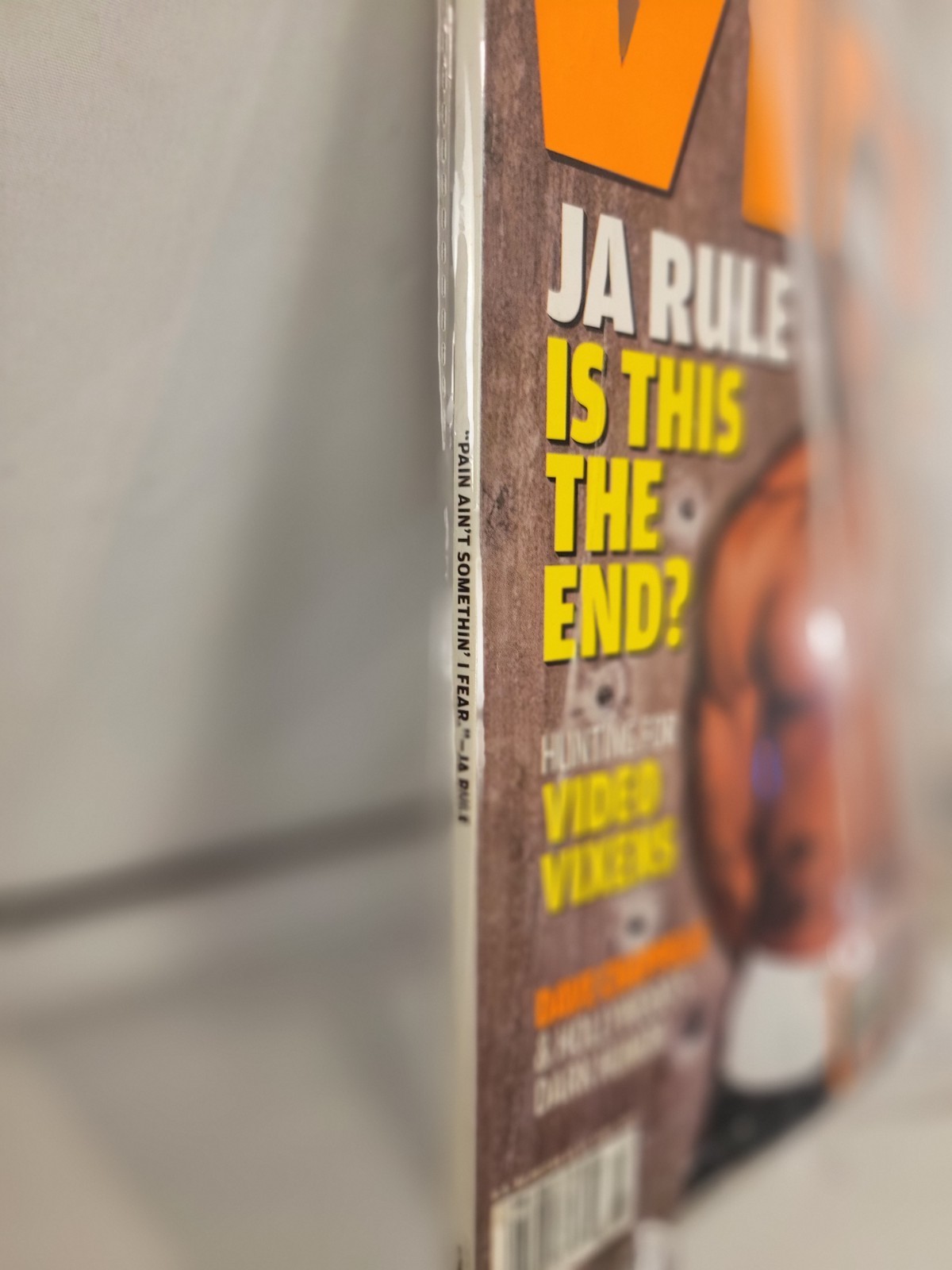 VIBE Magazine/CD Ja Rule – Is this the end? April 2004 + Official CD BONUS 2000