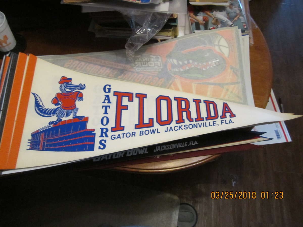 1970’s Florida Gator Bowl Full Size pennant bx4