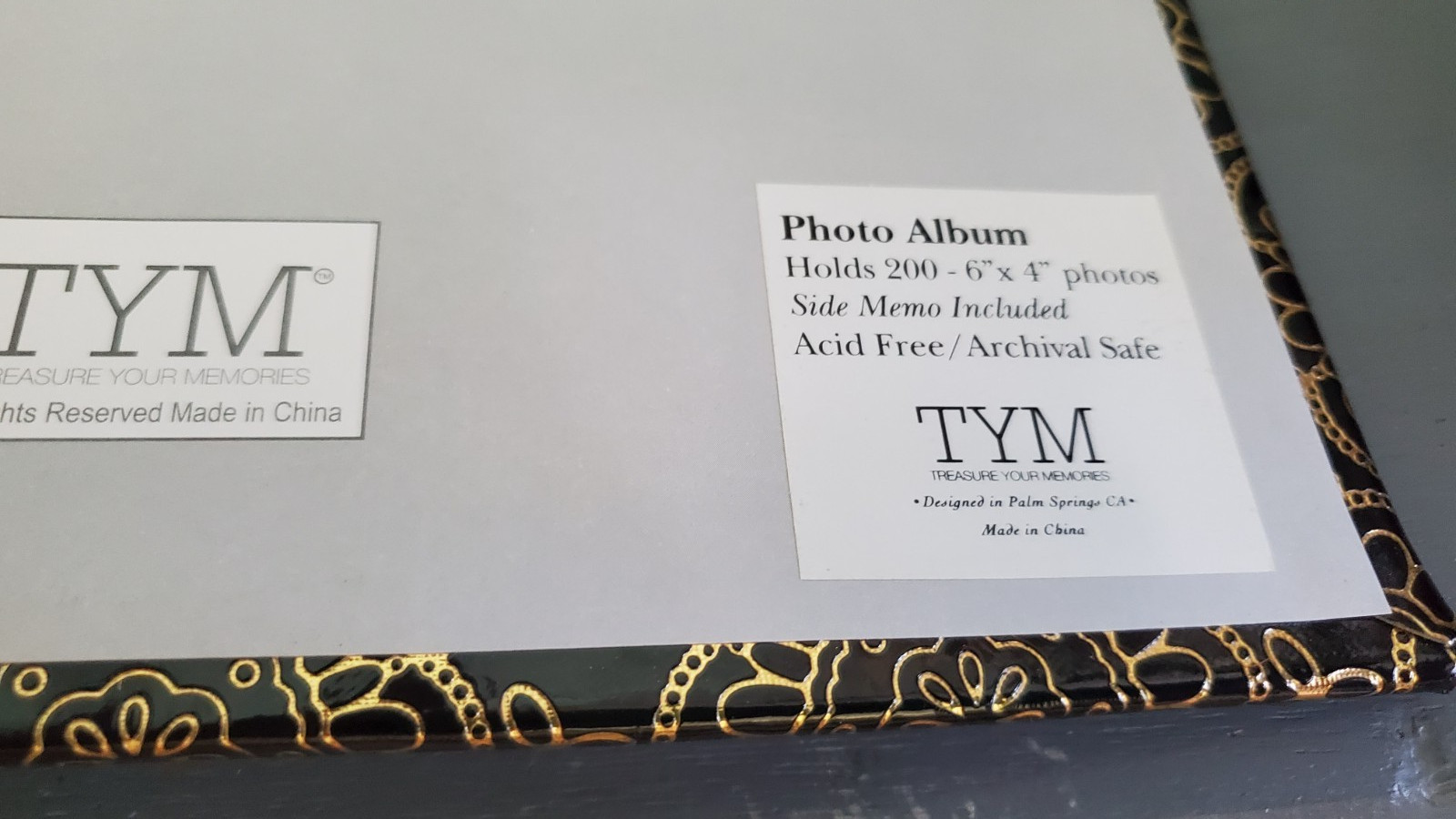 Very Fancy Photo Album/ 200 “4×6″ photos/ Black-Gold/ NWOT /9,5x9x2,5”