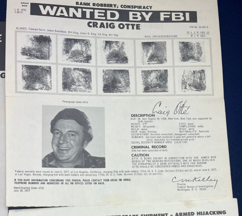 FBI Wanted Poster Collection 12 Vintage 1970s Crime Murder Hit Man Bank Robber