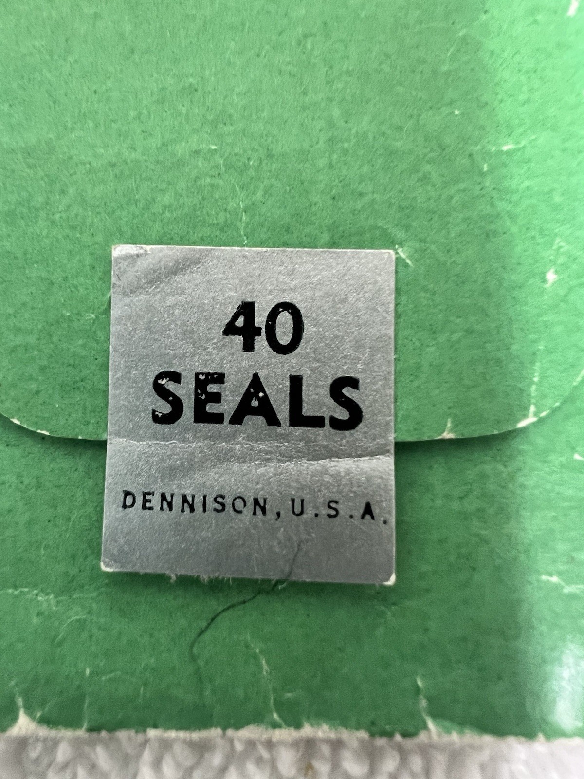 Vintage Dennison’s 32 Red Orange Geranium Gummed Sticker Seals 1 1/8″ x 1 1/4″