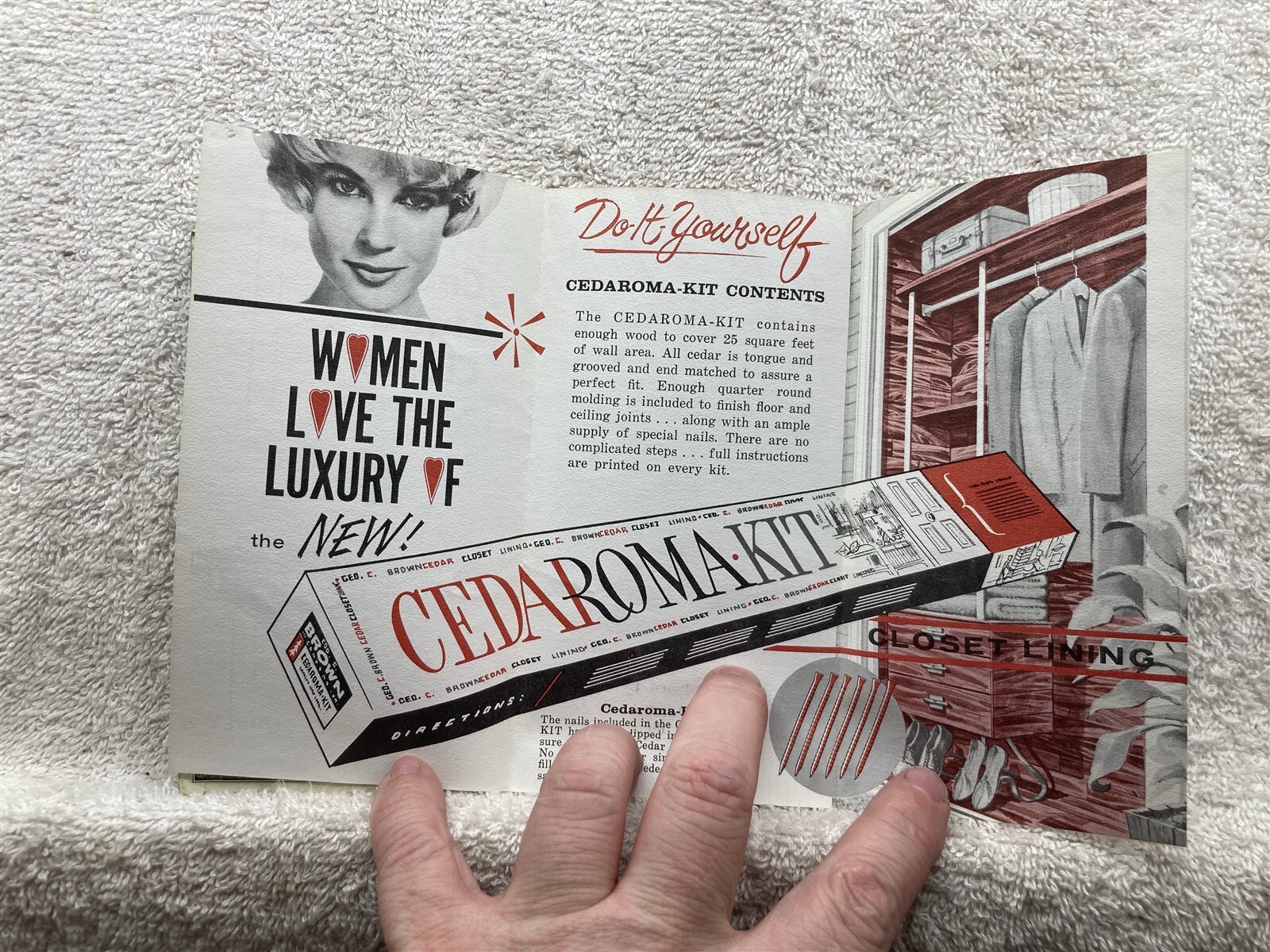 1960’s Cedaroma Cedar Lined Closet Kit Wolf Supply York PA Vtg
