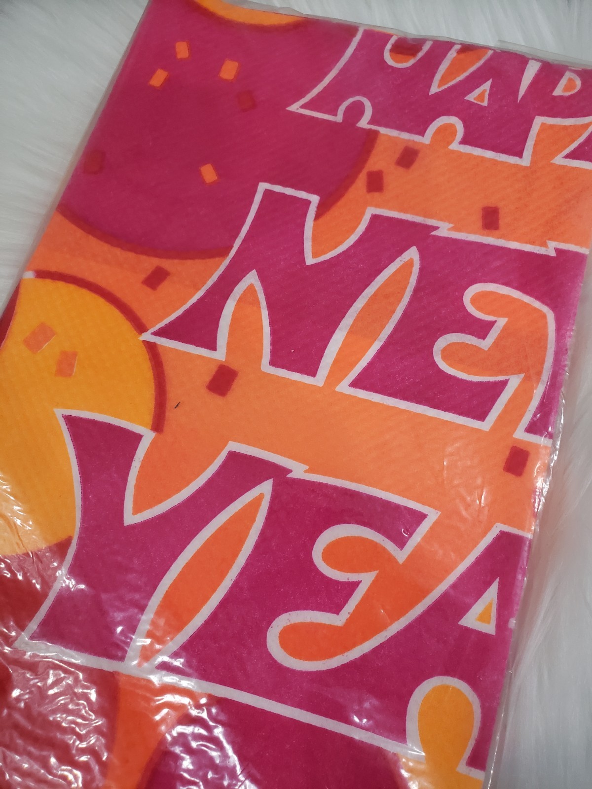 NEW 70s Mod Crepe PAPER Table cover HAPPY NEW YEAR pink orange retro party decor