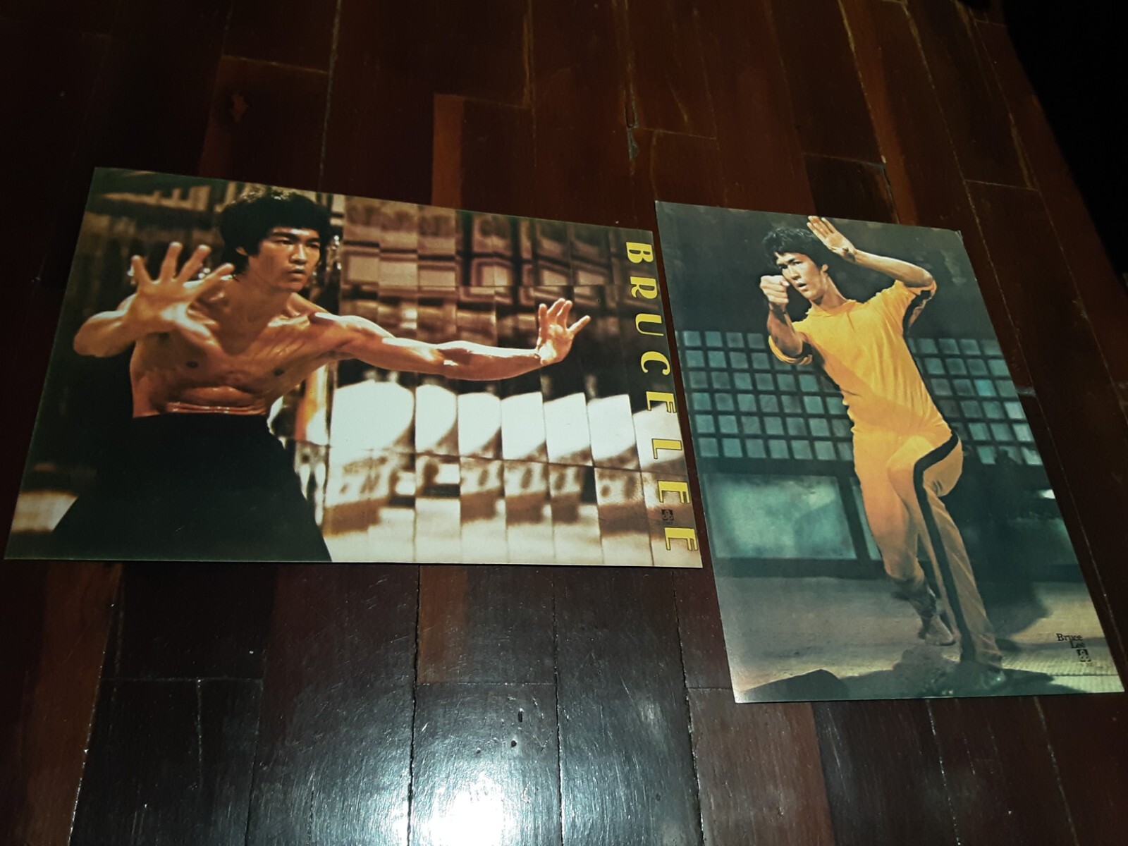 2 BRUCE LEE 李小龍 cards size 10 x 7 inches