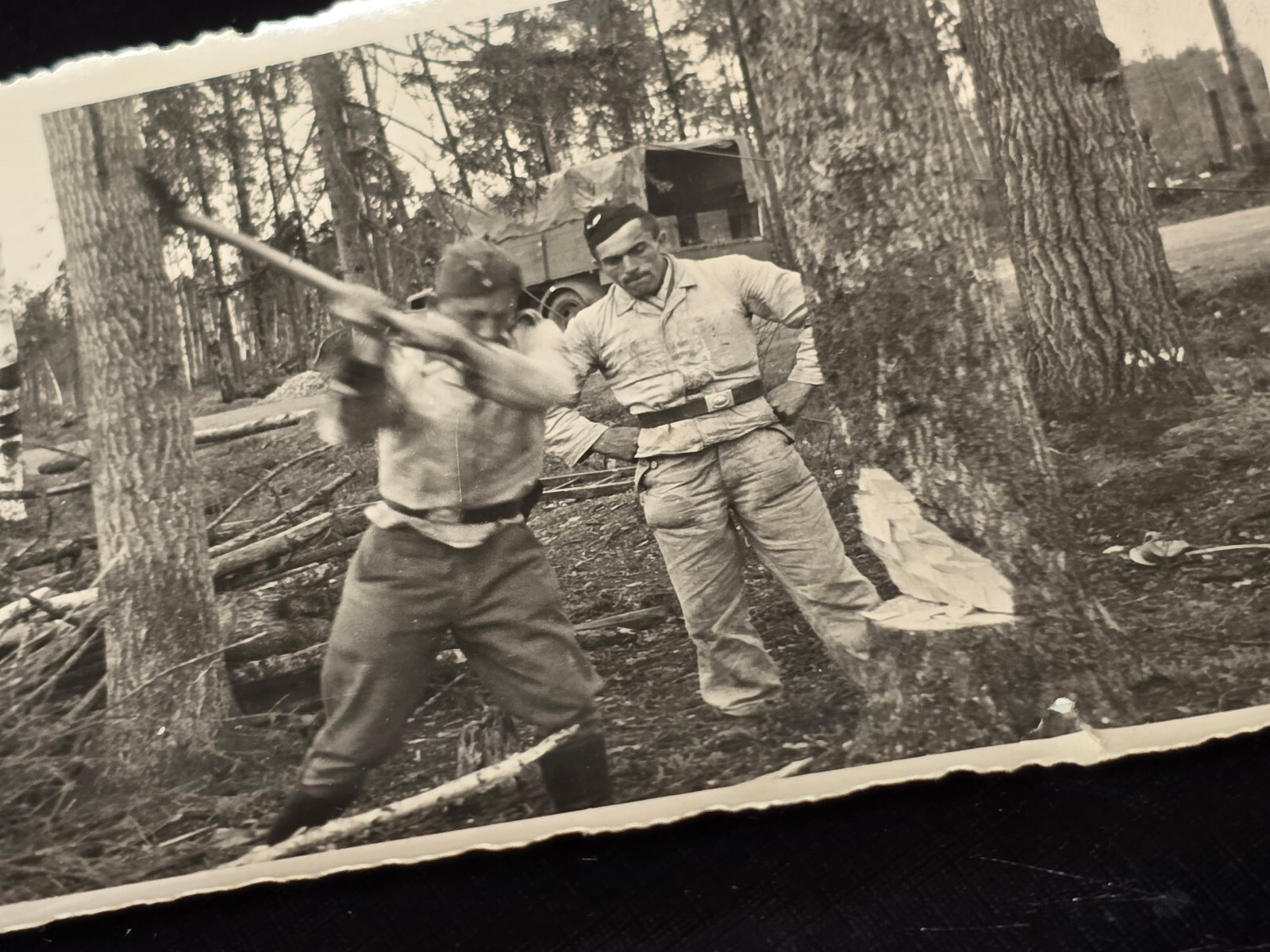 TIMBER! LUFTWAFFE SOLDIER CHOPS DOWN TREE WW2 WWII German Wartime Military Photo