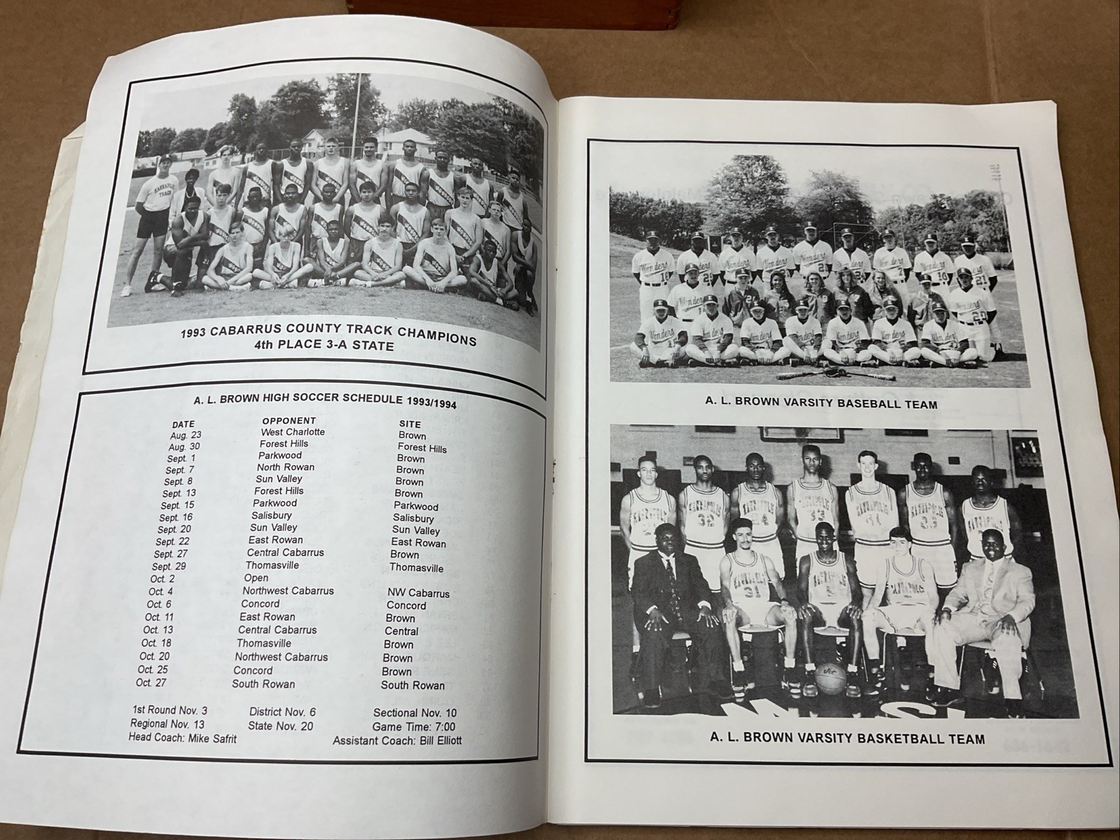 3 Sep 1993 Football Program A.L Brown Vs Statesville High School Nc B69