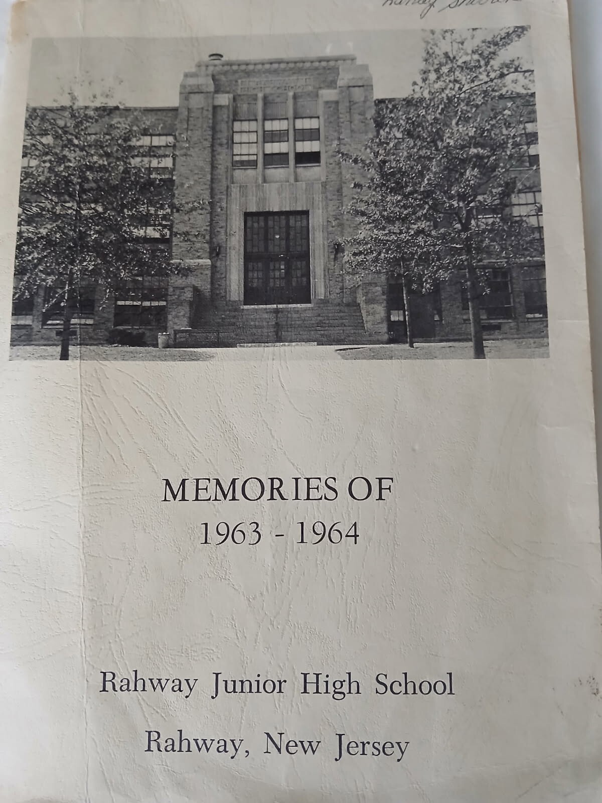 1963-1964 Rahway Junior High School Annual Yearbook New Jersey NJ Signed