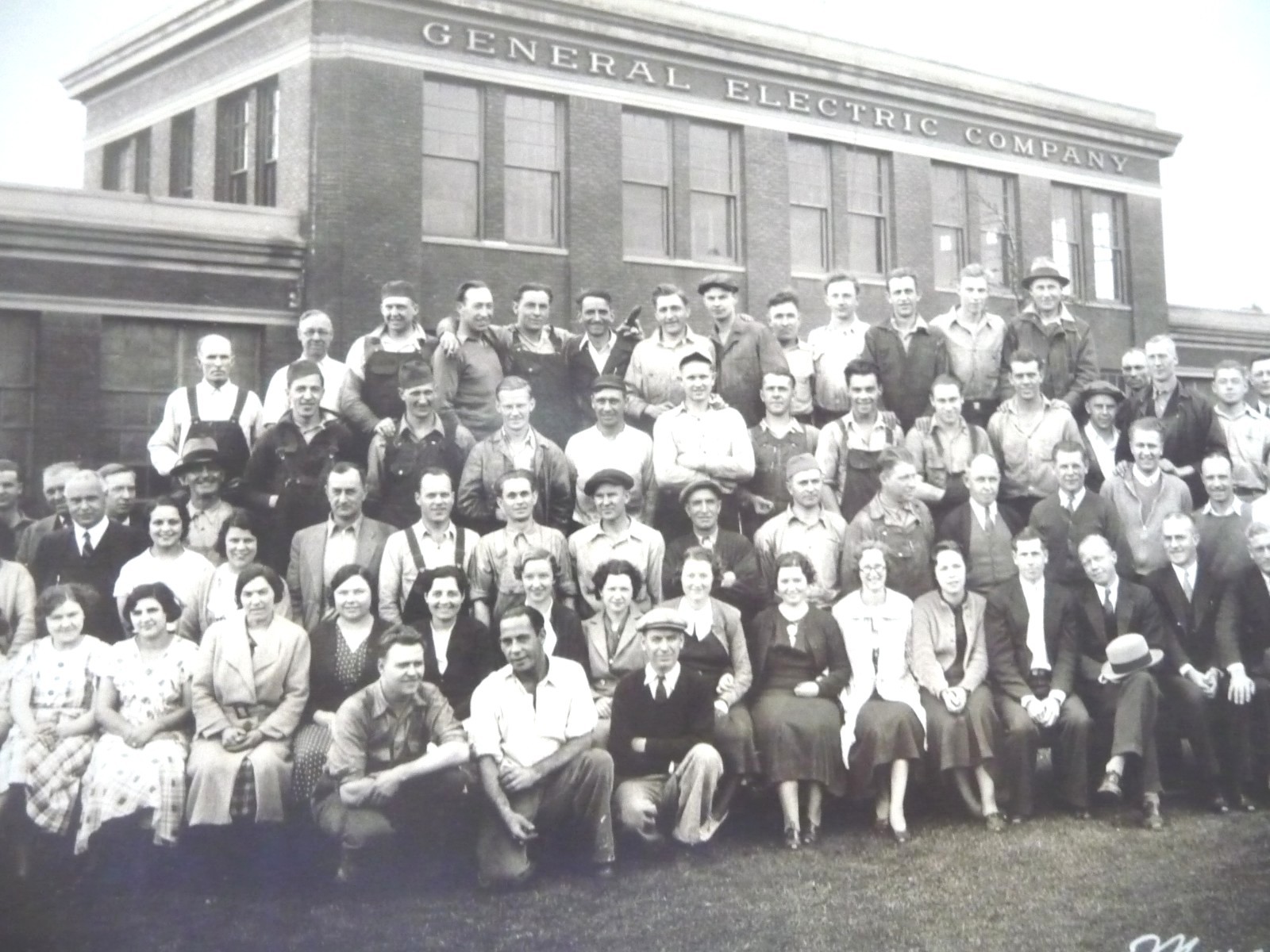 REAL PHOTOGRAPH GENERAL ELECTRIC COMPANY STAFF 1935