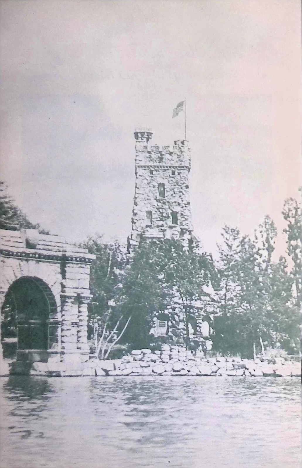 Heart Island Castle Boldt Guide 10¢ 1940s NY Boldt Castle History Tour