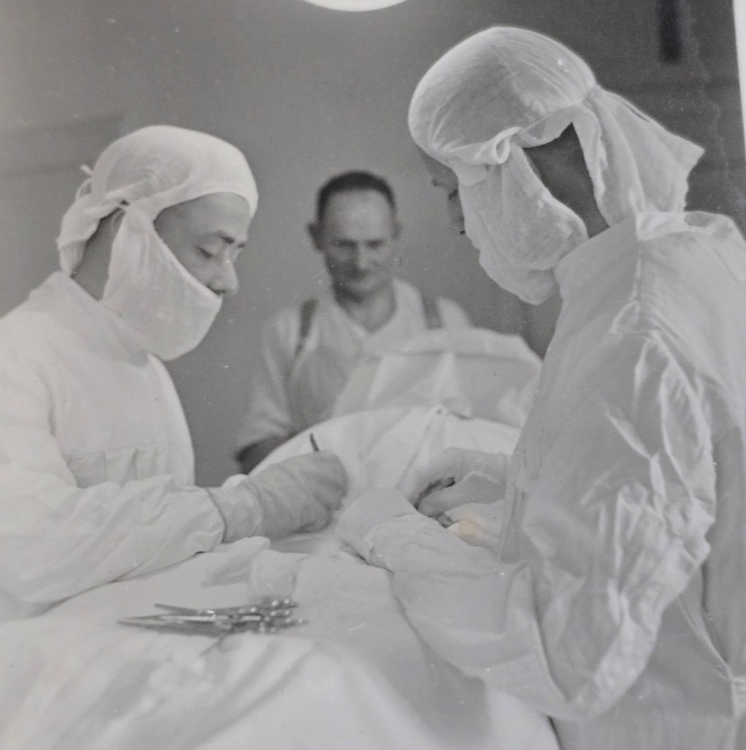 WWII German Doctors Surgery Operating Room Medical Team Original Wartime Photo
