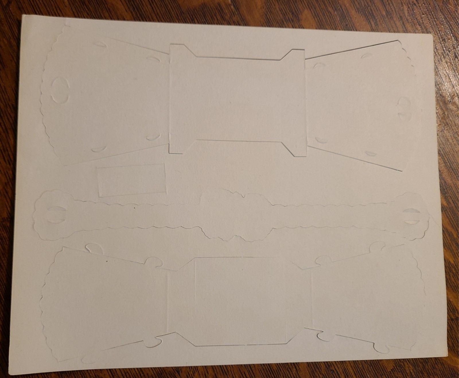 2 Unused Sheets Vintage 1940s Hallmark Pop-Up Paper Craft May Day Baskets Spring