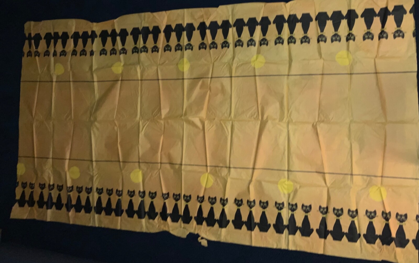 VINTAGE LARGE HALLOWEEN REED’S CREPE PAPER TABLECLOTH – MODERN CATS!