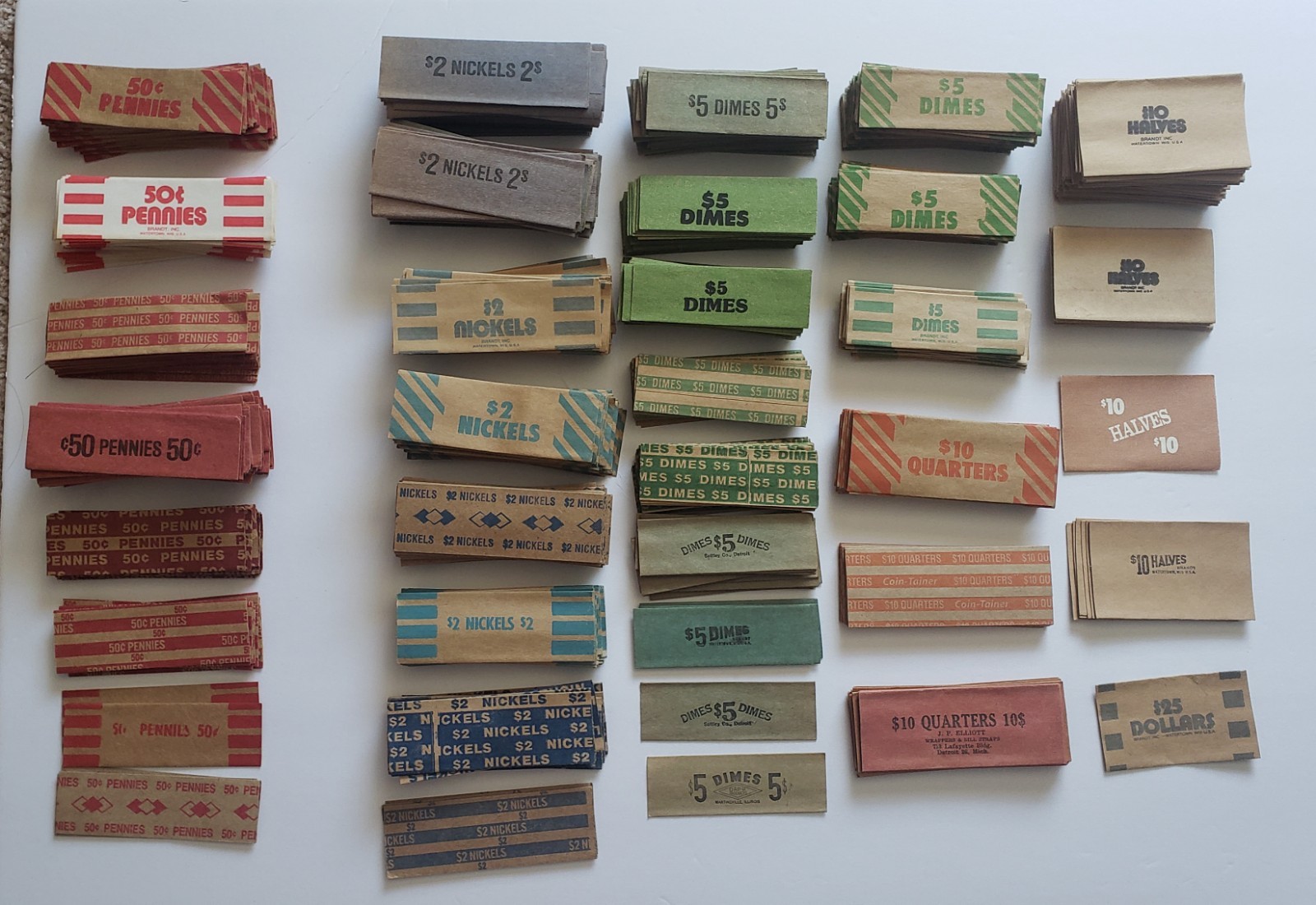 Vintage LOT of Over 800 MIXED FLAT PAPER COIN WRAPPERS UNUSED