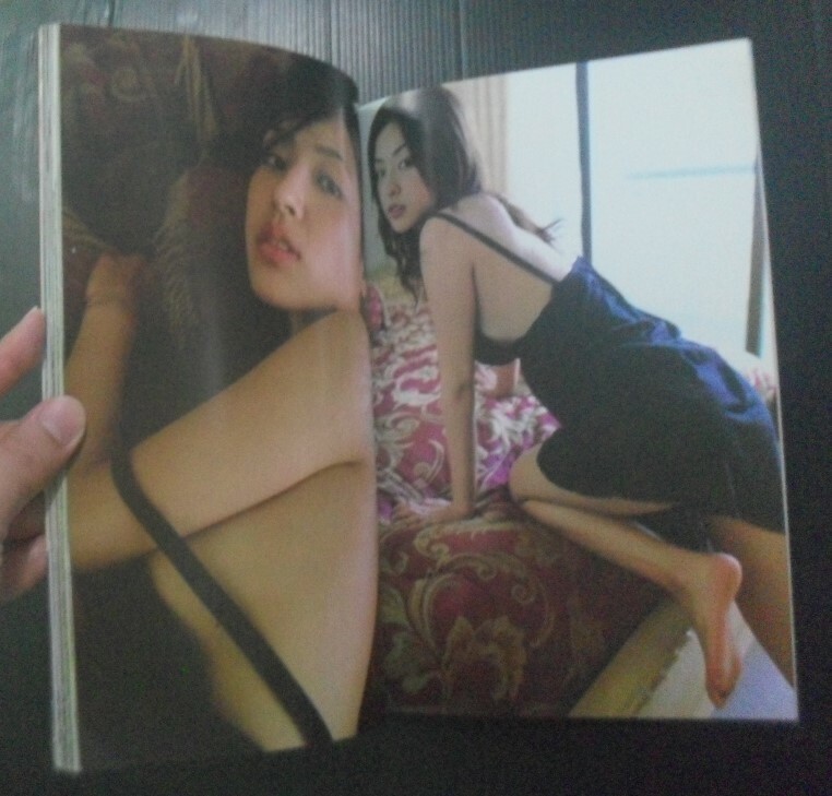 2000s SEXY Ayumi Kinoshita JAPAN Power Rangers Sentai Dekaranger Book MEGA RARE!