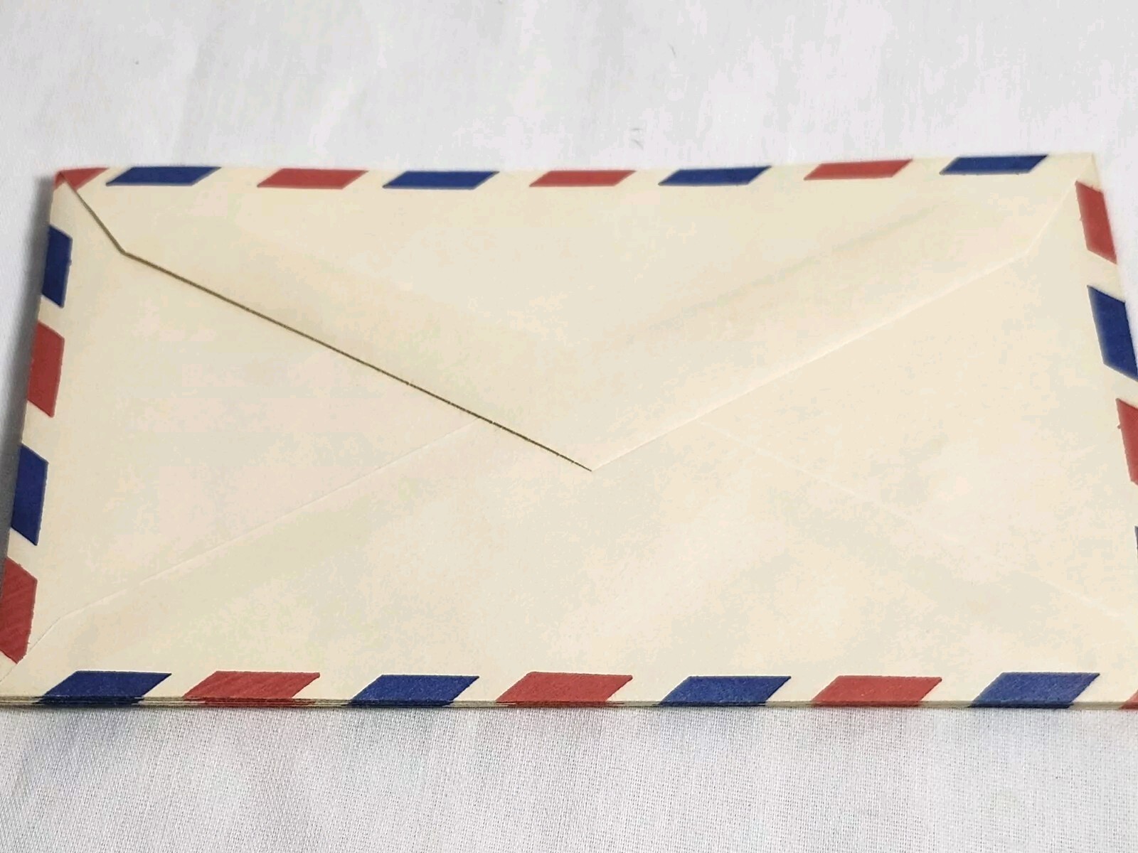 18 VTG Air Mail Envelopes 8 Onward White, 10 Unbranded Ivory -Red Blue Stripes