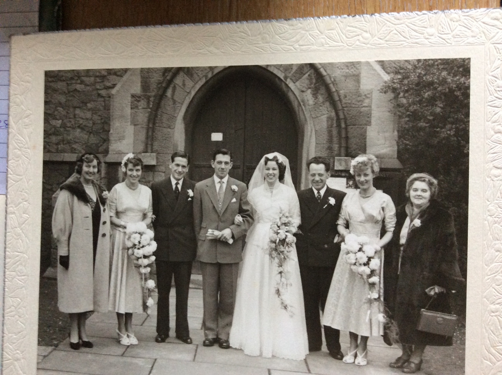 box c b/w photograph 8×6 inches wedding groom bride and guests d231