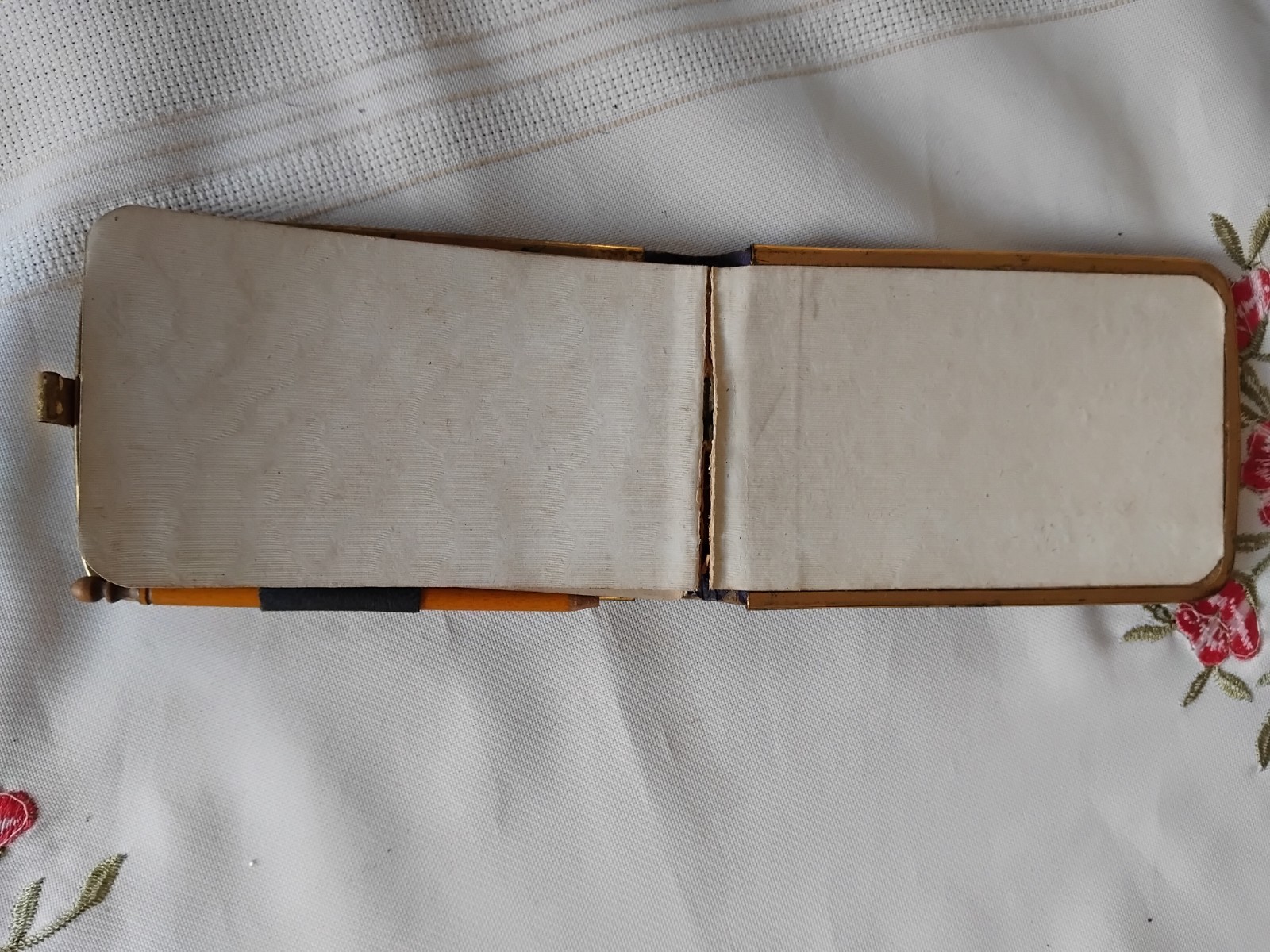 Antique Victorian Autograph or Note Book Lithograph front