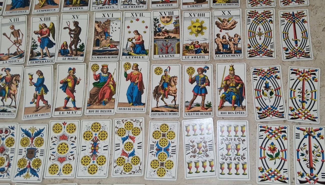 Vintage Tarot cards Occult 1970s 78 card Full Deck, great graphics spiritual