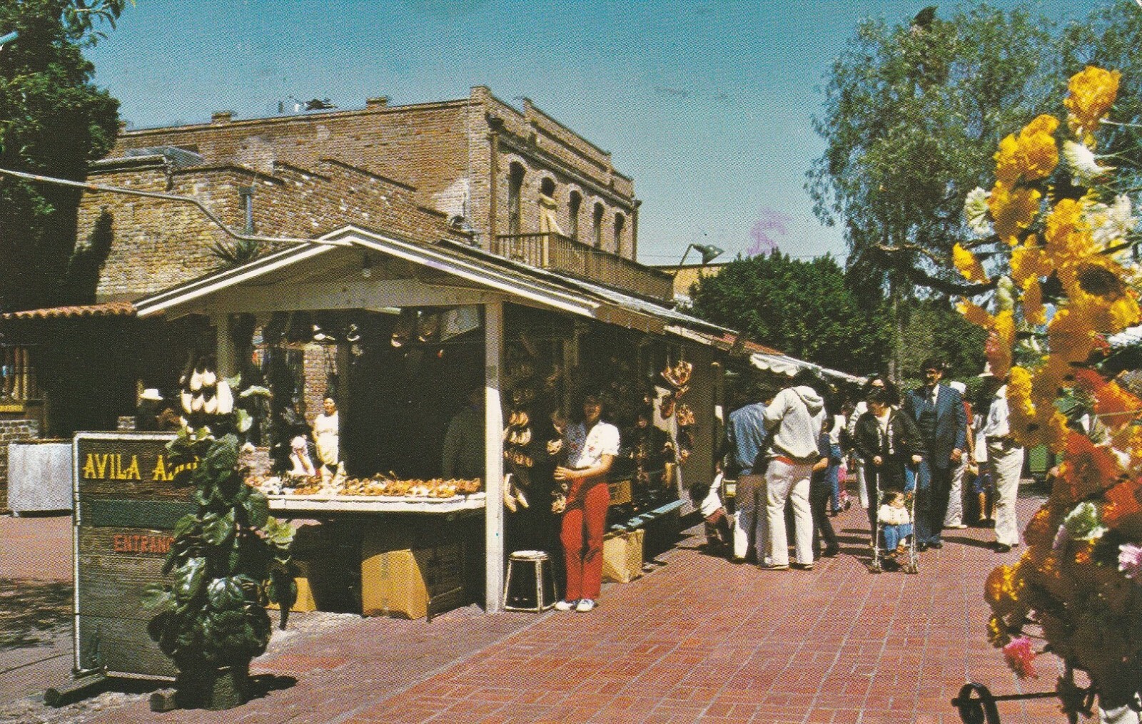 USPC241) PC USA, set of 2, Olvera st a bit of old Mexico in the City of Angels,