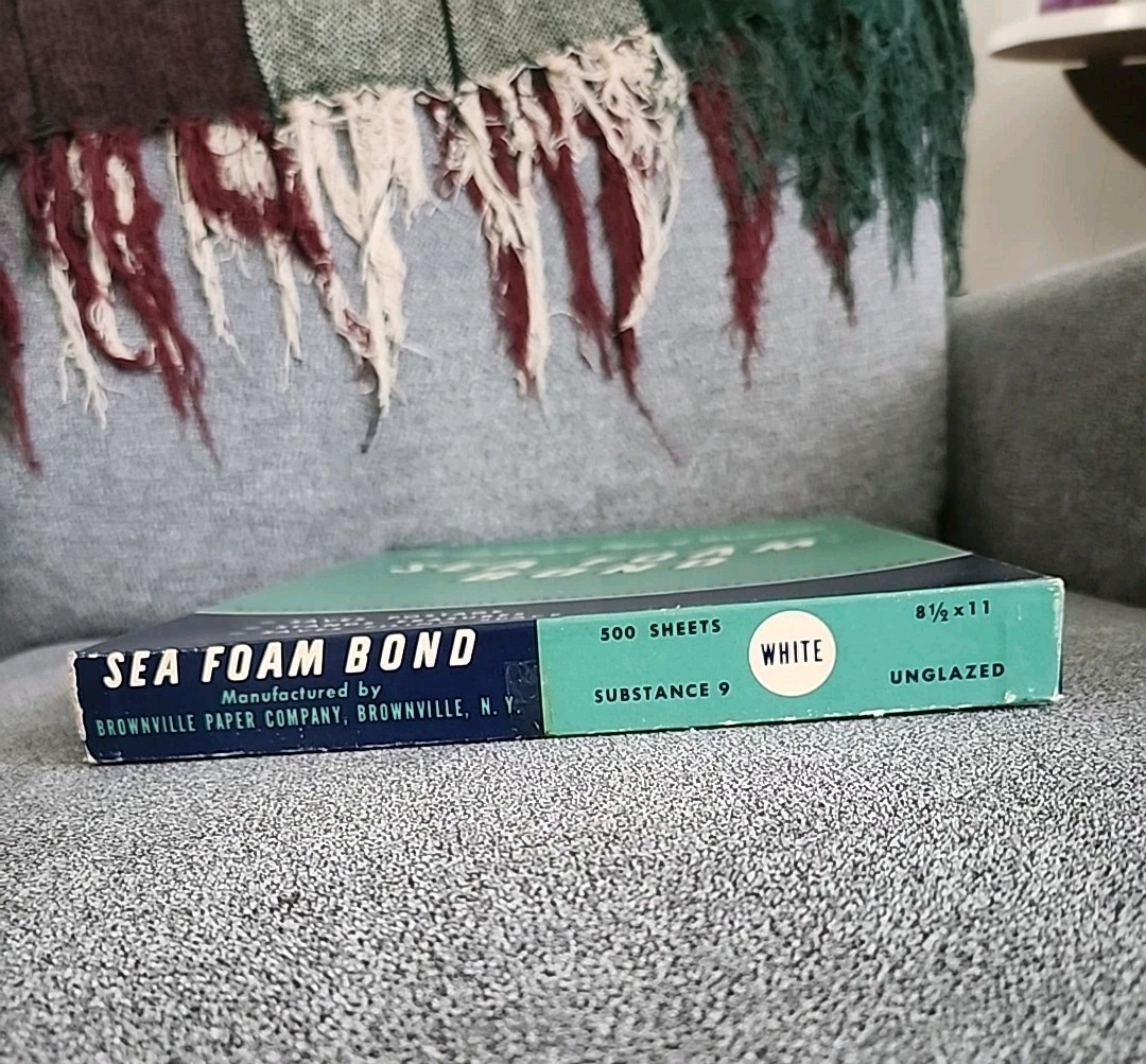 Vintage Sea Foam Bond The Lightweight Paper of Distinction Original Box Typing