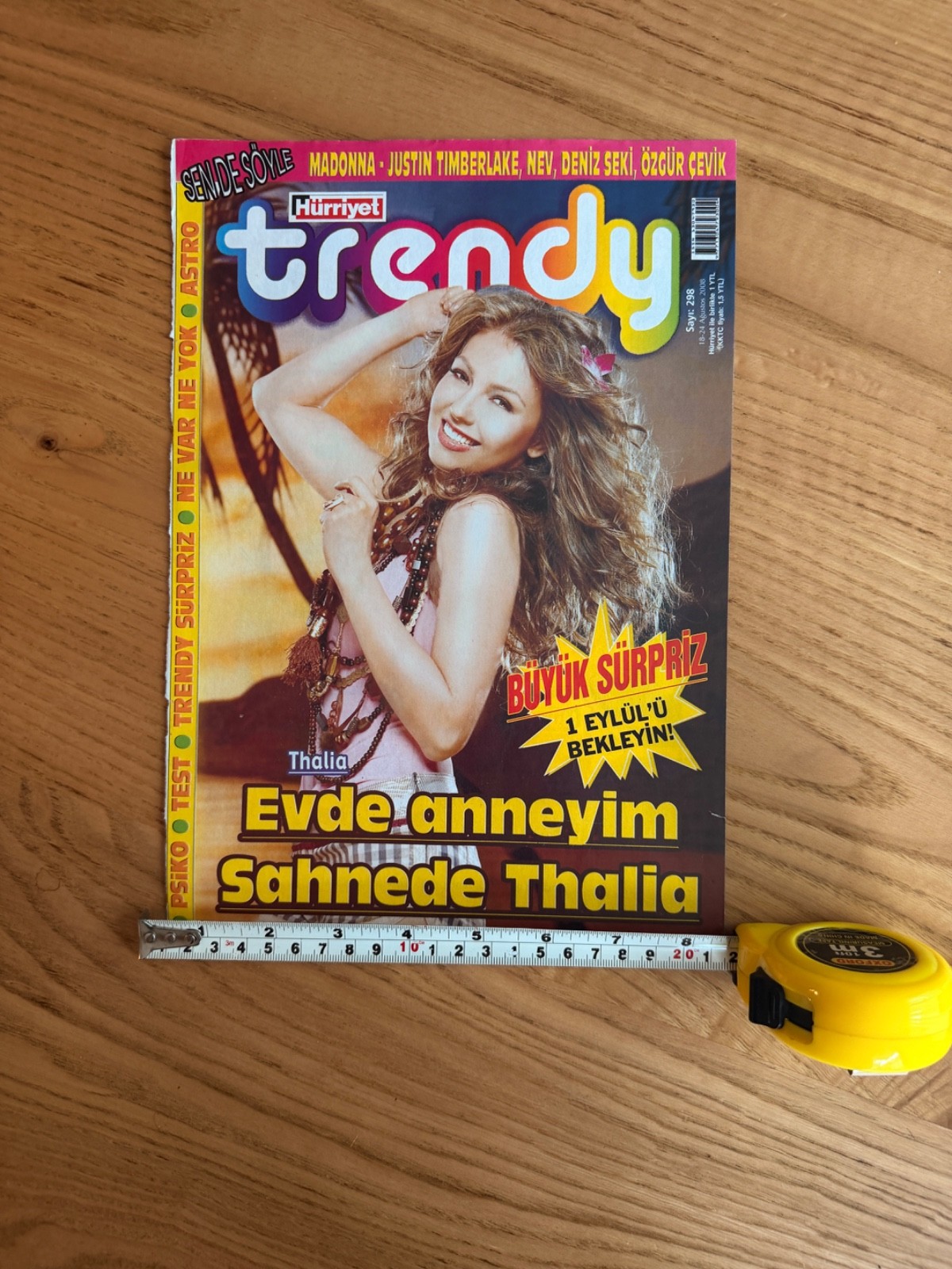 Vintage Hurriyet Trendy Magazine Thalia Cover Rare Turkish Edition 2004