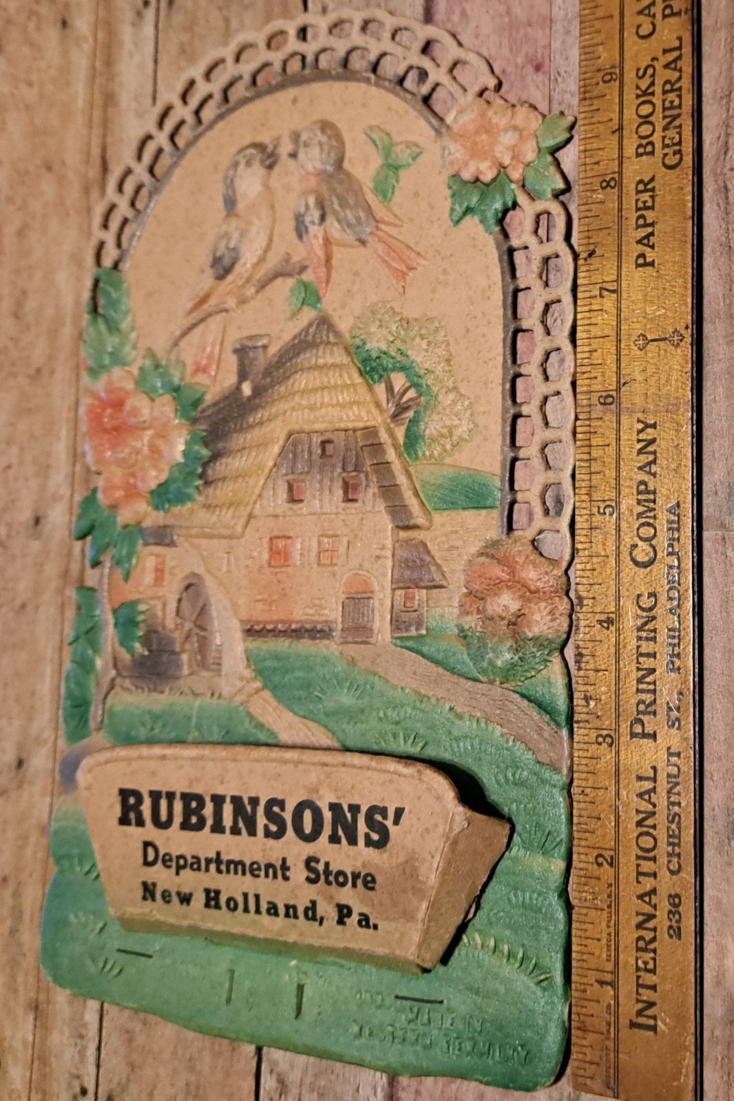 VINTAGE EMBOSSED GERMAN DIE CUT CALENDAR TOP LOVE BIRDS WITH COTTAGE