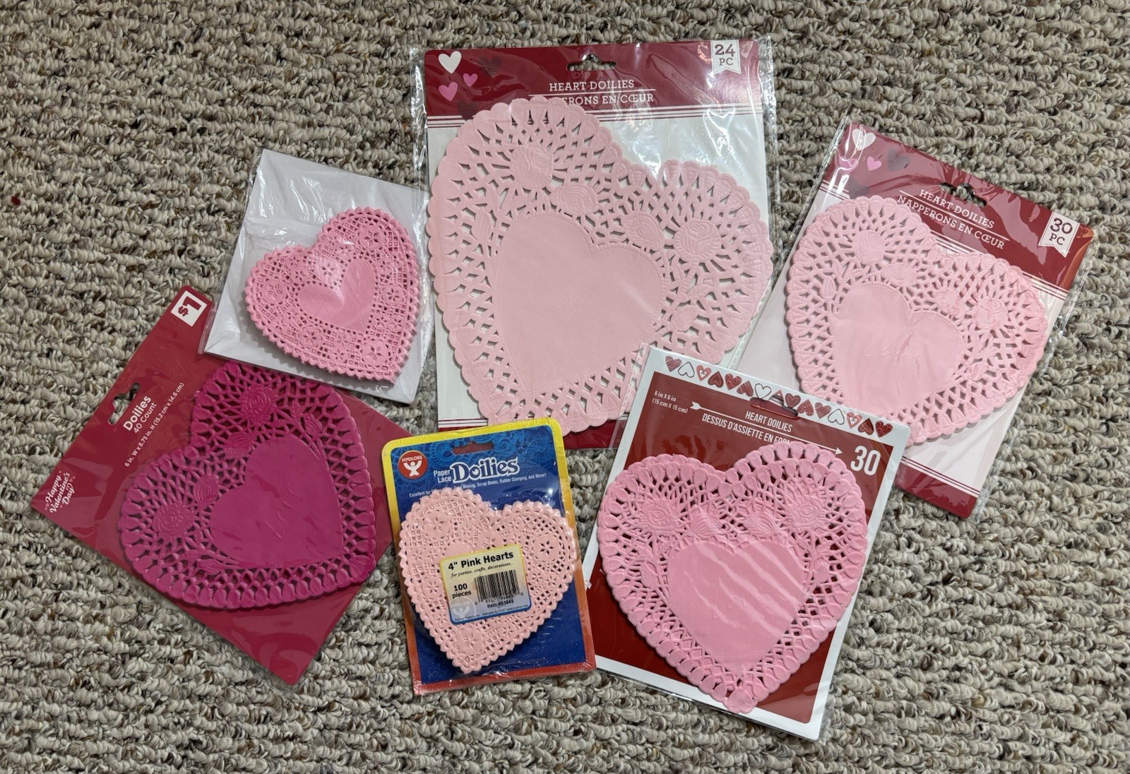 Vintage Lot (6) French Lace Style Pink Paper Heart Doilies 120/4″, 100/6″, 24/8″