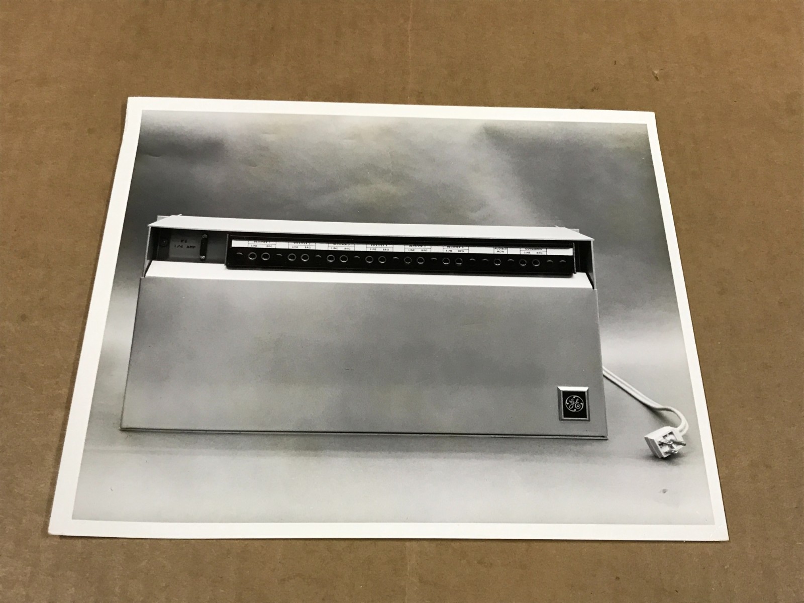 Vintage General Electric Amplifier Photograph – 8″ x 10″