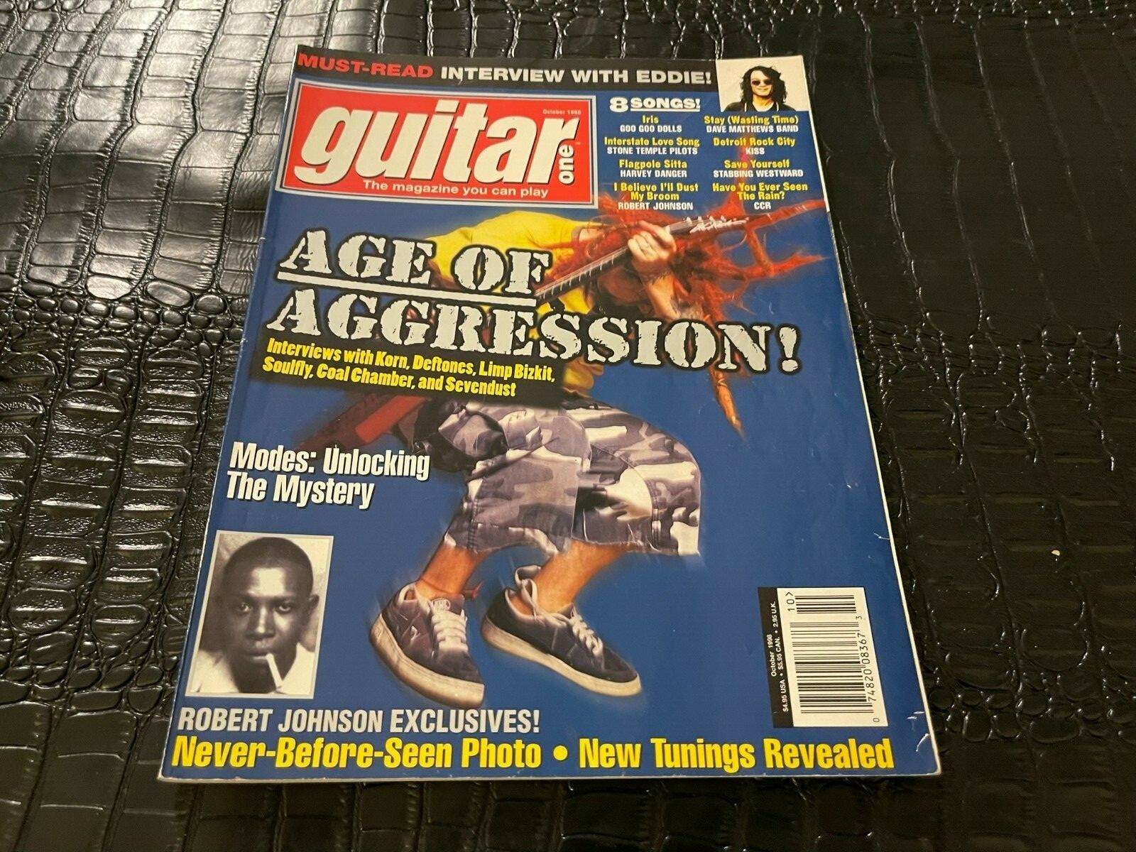 OCTOBER 1998 GUITAR ONE music magazine AGE OF AGGRESSION