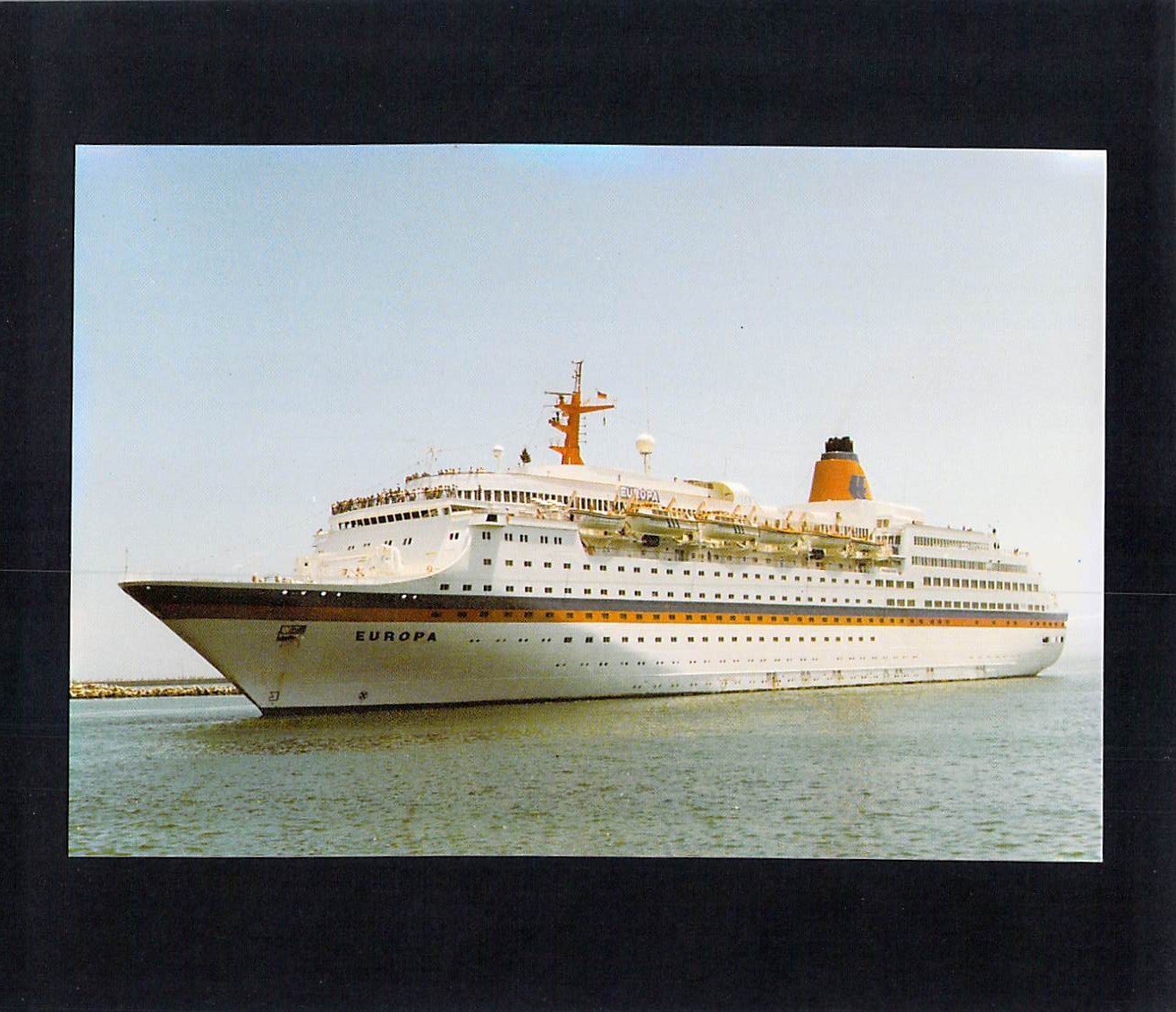 B3710ski Transport Ship Europa Hapag Lloyd postcard